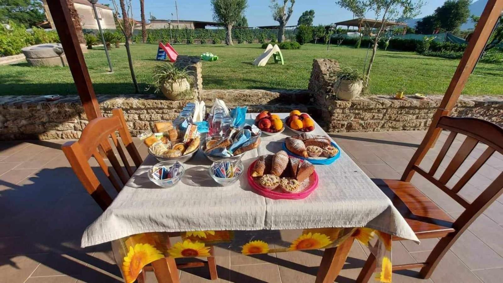 Le Colline Di Paestum Bed and Breakfast Capaccio Εξωτερικό φωτογραφία